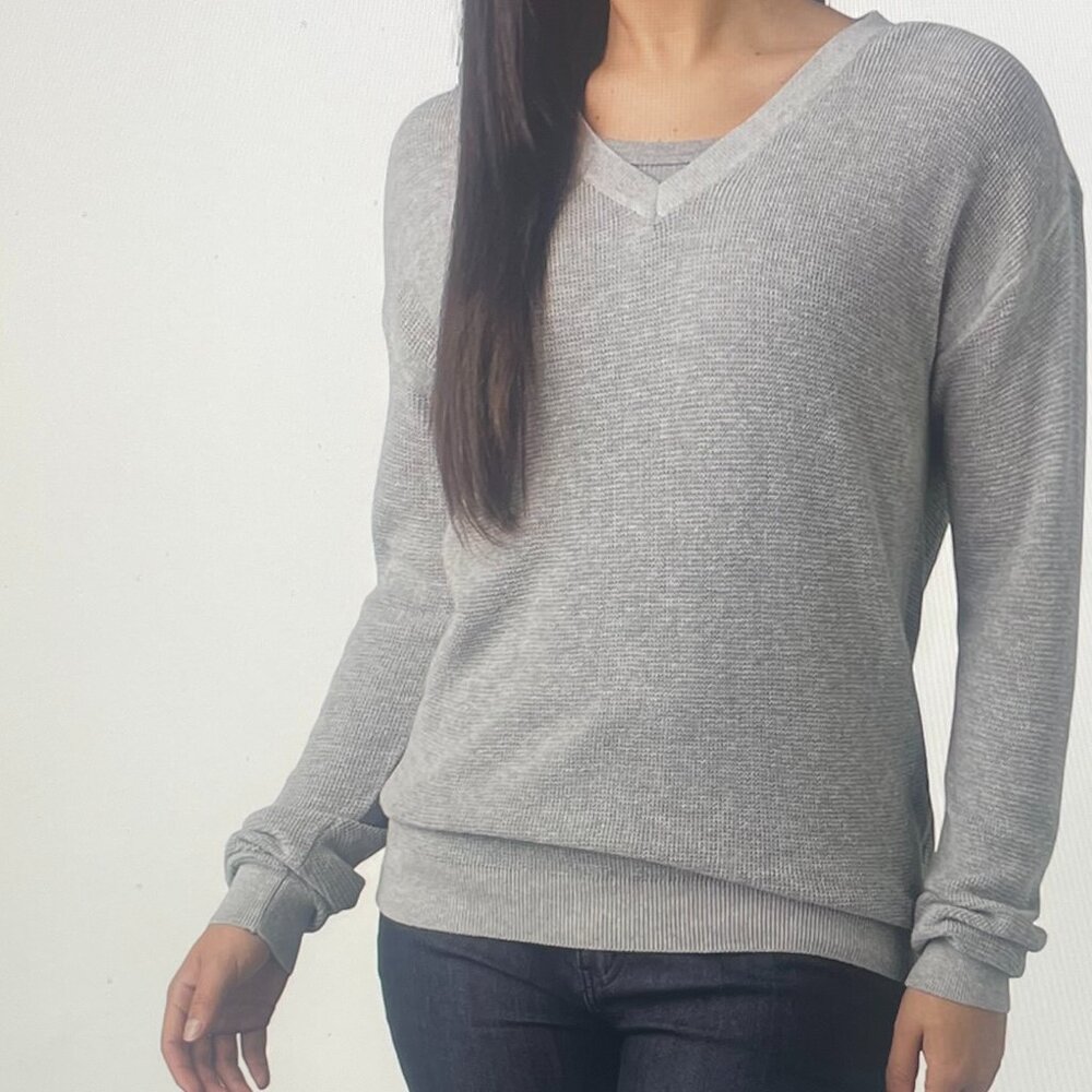 prAna MILANI V-NECk Small Women's Long Sleeve Knit Top Casual Grey Pullover New